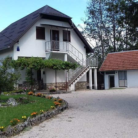 Отель House Luketic Растовача Экстерьер фото