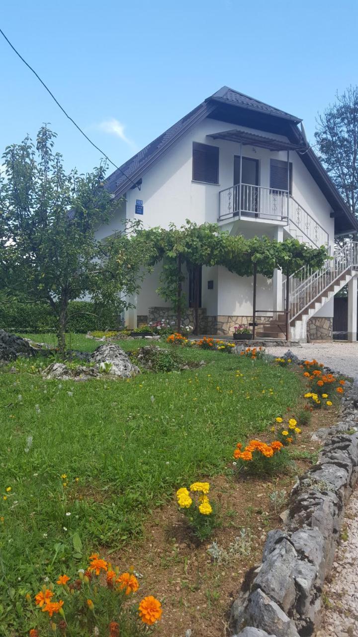 Отель House Luketic Растовача Экстерьер фото